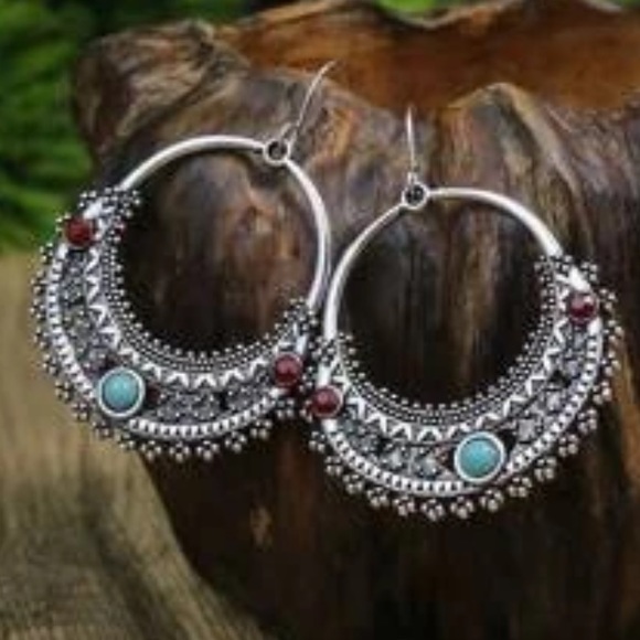 Jewelry - Dangling Hoop Earrings Costume Jewelry Red Blue Silvery